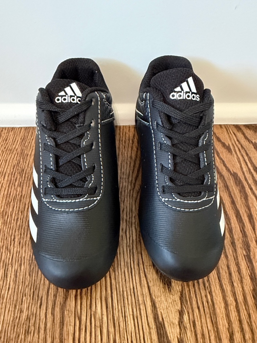 Adidas Kids Cleats Brand New Sz 10 excellent condition